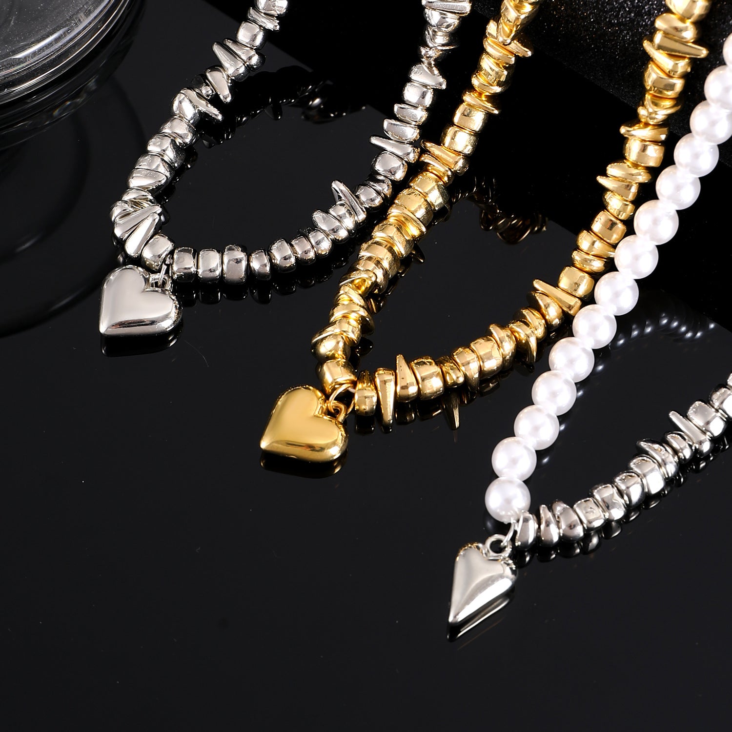 Wholesale Silver Geometric Heart Pendant Necklace